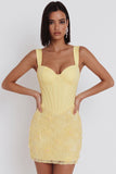 Corset jaune clair, perles, appliques floraux, longues bretelles, bodycon, robe courte de rentrée,