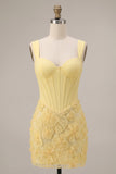 Corset jaune clair, perles, appliques floraux, longues bretelles, bodycon, robe courte de rentrée,