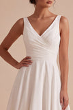 Robe de mariée blanche à col V ligne A froncée avec dentelle