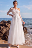 Robe longue de mariée blanche à une épaule en tulle avec appliqués floraux
