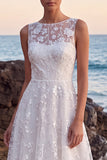 Robe de mariée longue blanche ligne A avec broderie florale