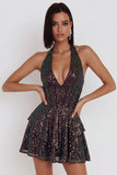 Robe cocktail courte à paillettes noire noire à col nu et à volants à volants