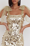 Robe courte courte de rentrée à la maison avec courtes bretelles au champagne scintillant au champagne