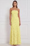 Robe longue de demoiselle d’honneur rose sans bretelles rose à fourreau fleuri appliqué