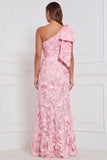 Robe longue de demoiselle d’honneur à une épaule à fourreau fleuri appliquée avec un nœud
