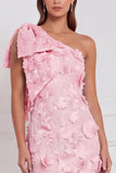 Robe longue de demoiselle d’honneur à une épaule à fourreau fleuri appliquée avec un nœud