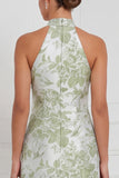 Robe longue de demoiselle d’honneur à fleurs bleu poussiéreux en gaine à dos nus