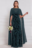 Robe longue de demoiselle d'honneur en velours brûlé noir à col V avec cape