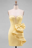 Corset jaune bodycon avec bordure perlée Robe courte de retour à la maison avec détail de nœud latéral