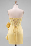 Corset jaune bodycon avec bordure perlée Robe courte de retour à la maison avec détail de nœud latéral