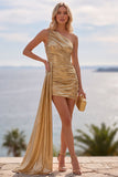 Robe de fin d’année courte dorée métallique à une épaule fronceuse avec traîne latérale