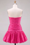 Robe courte de rentrée à la maison en fuchsia, découpe sans buses, ligne en A, avec ourlet à volants