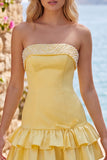 Robe courte de rentrée à étages à étages en perles roses, perle de perles roses, ligne A, à niveaux et volants