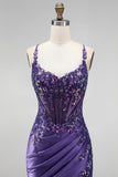 Robe de soirée longue violette en satin, coupe sirène, avec corset, paillettes, fronces et fente