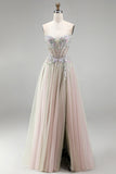 Robe de soirée longue rose poussiéreuse en tulle ligne A avec des appliqués floraux, un corset à strass et une fente