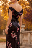 Robe de cérémonie longue noire en velours à épaules dénudées avec fente latérale