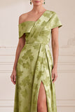 Robe maxi-mère de la mariée verte asymétrique à une épaule imprimée Maxi Mother of the Bride avec fente latérale