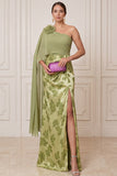 Robe de maxi de la mariée à fourreau vert à une épaule drapée Maxi Mother of the Bride avec une fleur 3D