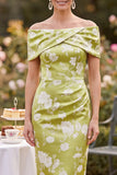 Robe midi de mère de la mariée imprimée en satin vert à épaules décollées avec fente