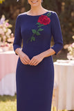 Fourreau à col bateau bleu marine manches 3/4 appliques robe midi mère de la mariée