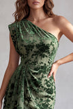 Robe cocktail courte courte en velours froncé en velours d’Eucalyptus avec drapé