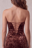 Robe cocktail courte courte en velurs à volants Bodycon Bodycon, sans bretelles en velurs à volants,