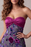 Robe cocktail courte courte fleurie sans bretelles en satin Fuchsia A-Line