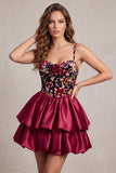 Robe de bal courte rouge avec corset, ourlet boule, volants, étages et fleur 3D