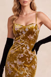 Robe de cérémonie Maxi à bretelles en étui en or moutarde en velurs imprimé Maxi