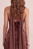 Robe formelle Maxi Maxi à col en V fleurie A-Line Chocolate avec ceinture en mousseline