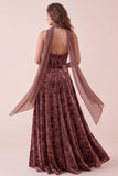 Corset en chocolat en velours en velours A-Line Maxi robe de cérémonie avec une ceinture en chiffon
