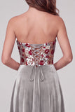 Robe de cérémonie Maxi en velours sans bretelles en ligne A grise avec dentelle dans le dos