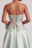 Robe de bal de bal corset verte A-Line Strapless en satin avec nœud et fente