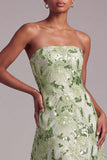 Robe de soirée longue verte ligne A avec bustier, paillettes et dentelle au dos