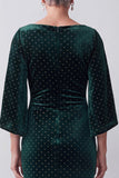 Robe mère de la mariée longue vert foncé fourreau à col bateau à manches flottantes avec fentes et perles