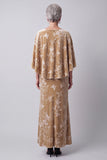 Robe mère de la mariée longue champagne fourreau en velours avec cape et motifs floraux