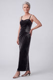 Robe mère de la mariée longue noire fourreau en velours à col bateau avec broderie, paillettes et fronces
