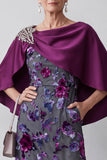 Robe mère de la mariée midi fuchsia fourreau en velours avec cape, strass et fleurs