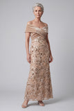 Robe mère de la mariée longue champagne fourreau en velours à épaules dénudées avec appliqués floraux