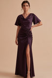 Robe invitée mariage longue prune fourreau en satin à col drapé avec fente latérale