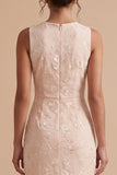 Robe invitée mariage champagne sirène à col rond avec broderie florale, ourlet haut-bas et volants