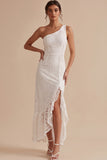 Robe blanche Midi Petite Blanche à fourreau blanc à fourreau d’une épaule à volants