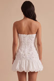 Ourlet bubble bodycon, bodycon sans bretelles Short Short White, Little White avec un nœud