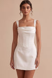 Corset blanc à col carré à fourreau, petite robe blanche courte