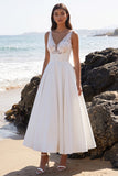 Robe de mariée blanche à col en V à décolleté en V et longueur thé