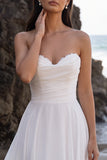 Robe de mariée blanche en mousseline A, sans bretelles en dentelle froncée, longueur thé
