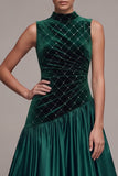 Robe en velours longue vert foncé ligne A en velours et satin avec fronces