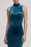 Robe en velours long à col haut en corset bleu paon avec strass