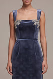 Robe en velous long en velout, col carré à col carré bleu poussiéreux et perlée