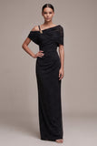 Robe de cerise maxi, fourreau noir, asymétrique à épaules décoiffées